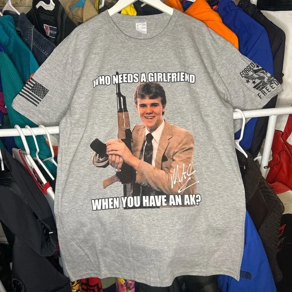 Patriotic Parody Gun Lover Graphic T-Shirt size Large NEW - Picture 1 of 4